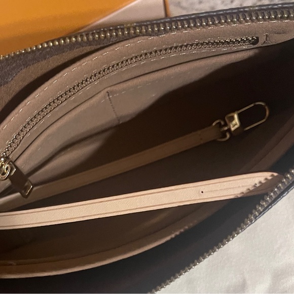 💯 Authentic Louis Vuitton Pochette Accessoires Old Model In The Monogram Canvas - Picture 6 of 12